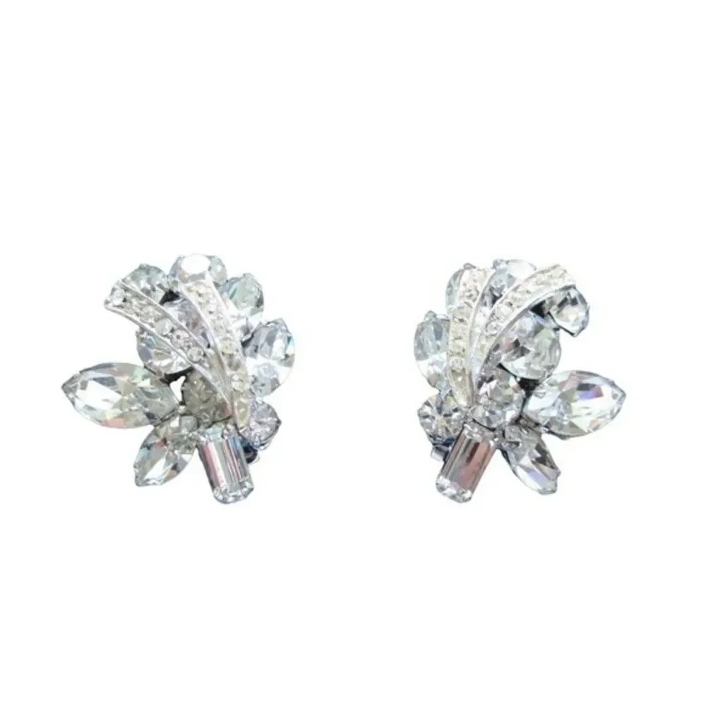 Weiss Vintage Austrian Rhinestone Clip Earrings - Picture 1 of 9